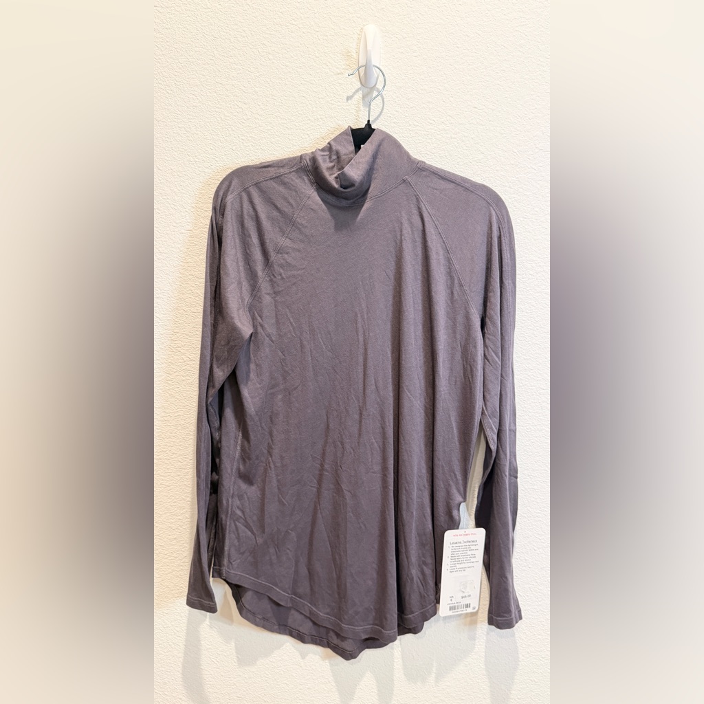 Lululemon Locarno Gray Long Sleeve Turtleneck New With Tag